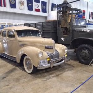 Meet your Posher, Leanore